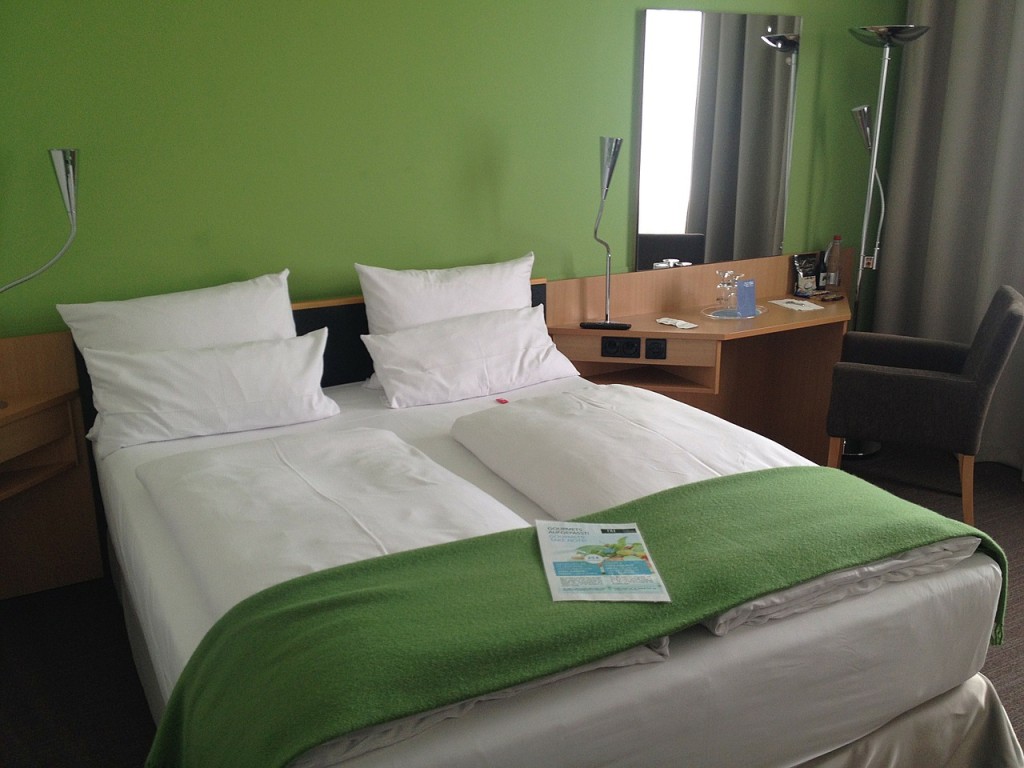hotel-203368_1280