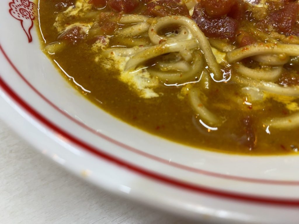 ムルグマカニの麺とスープ